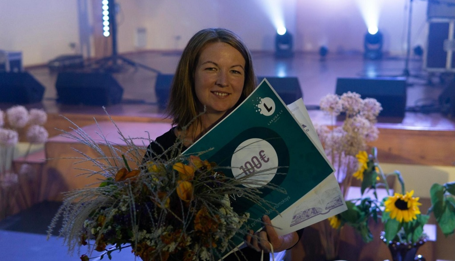 Pirmajā dzejas slamā «Rogovkys dzejis voga» uzvarējusi Mārīte Slišāne