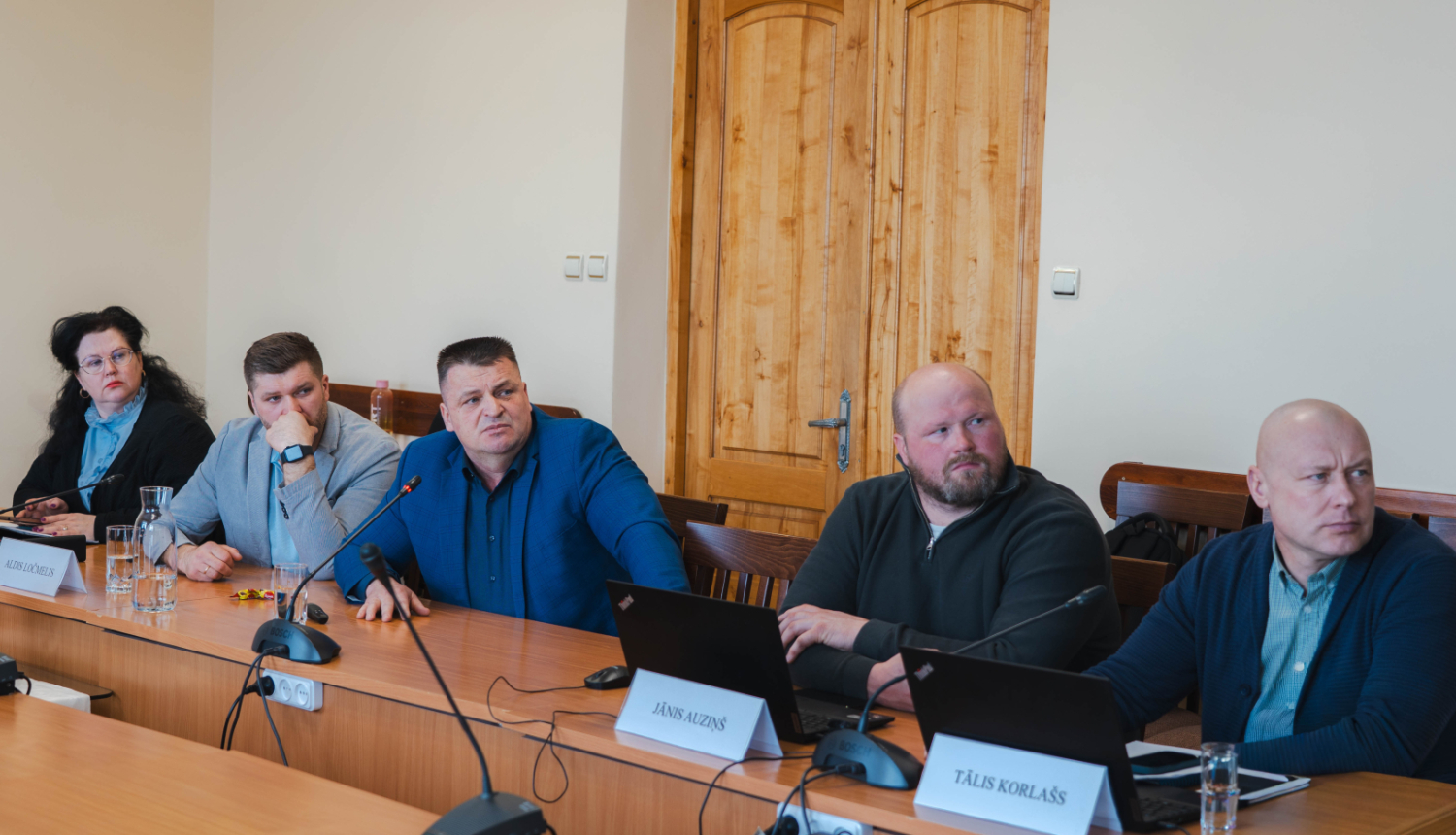 Attīstības komitejas sēdes dalībnieki