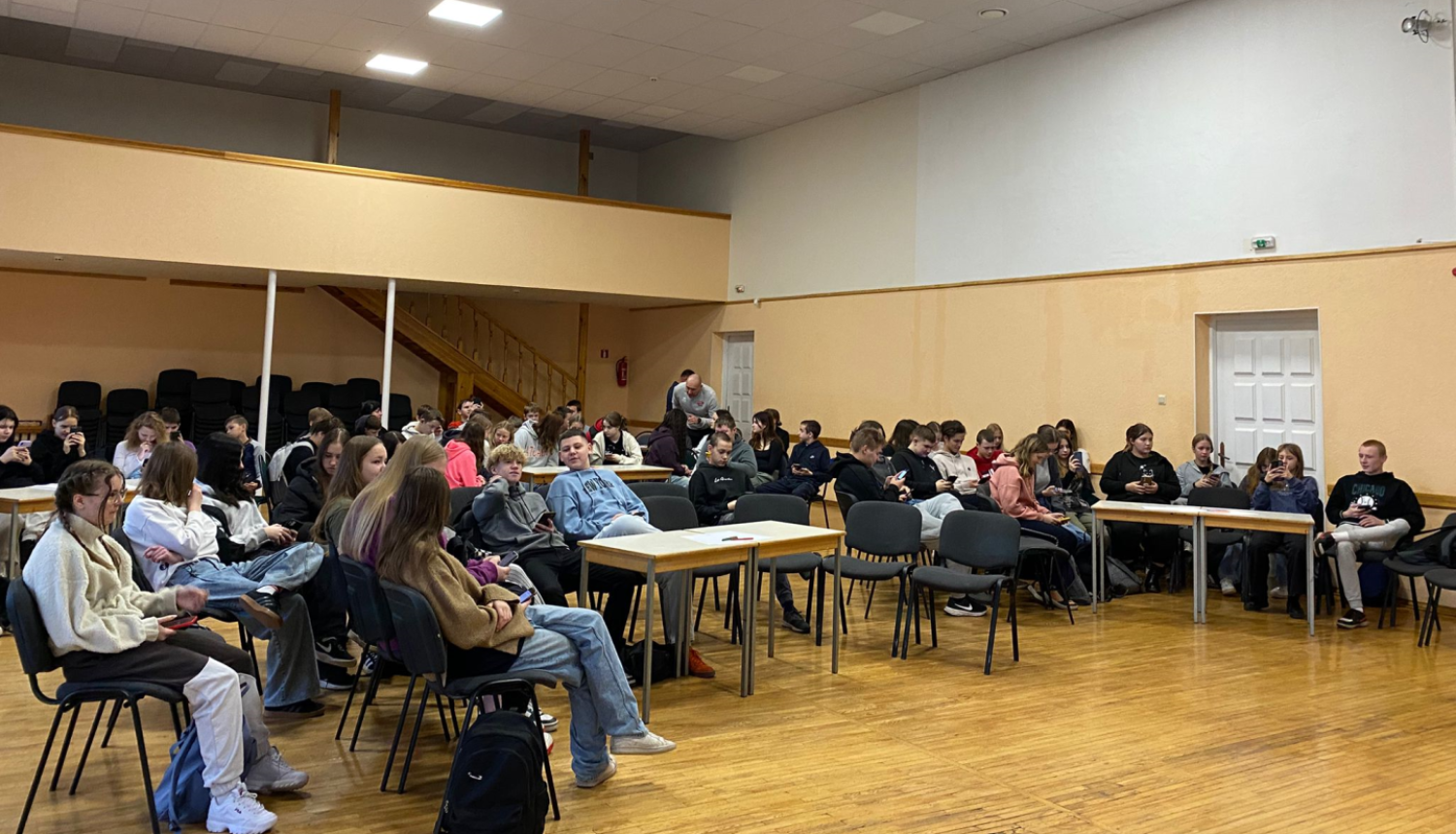 Īsteno jaunatnes programmas projektu “Plecu pie pleca”