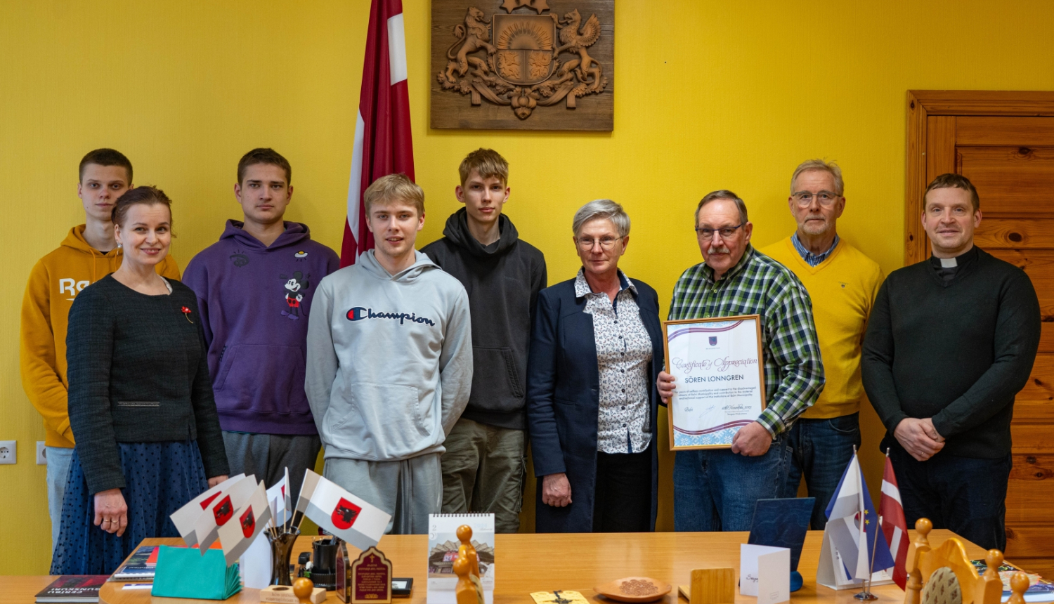 Pateicībā par nesavtīgu ieguldījumu un atbalstu