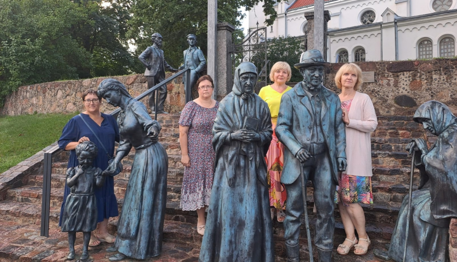 Vēstures un sociālo zinību skolotāji piedalās Vasaras dienās 2024