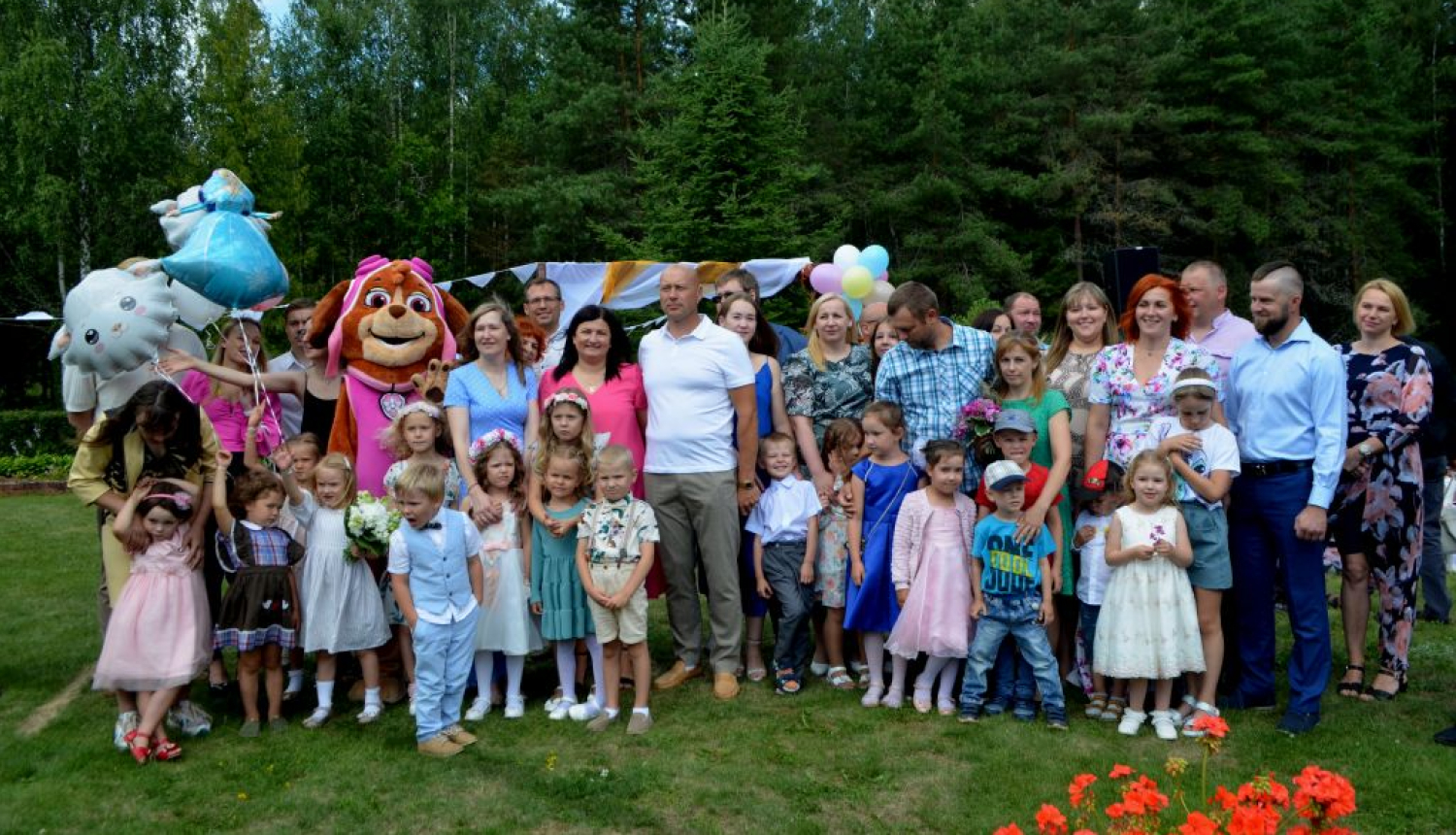 „Balto zeķīšu un Bērnības svētku” pasākums Kubulos