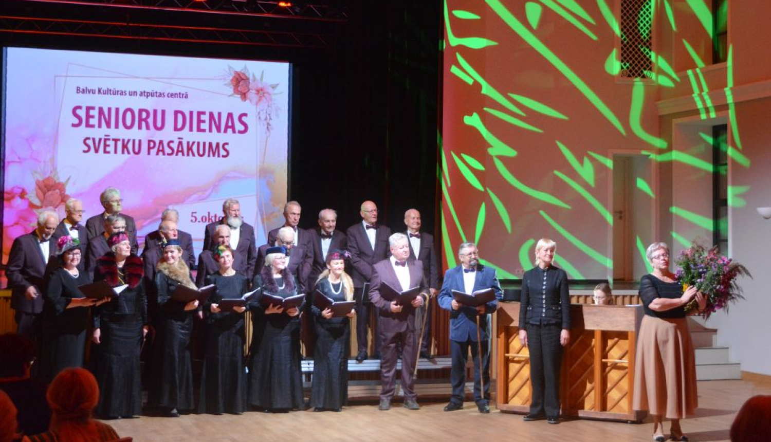 Balvos aizvadīts senioru dienas svētku pasākums