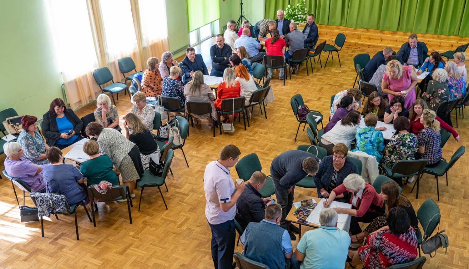 Pašvaldības iestāžu vadītāji tikšanās laikā spriež par iespējamajiem nākotnes projektiem