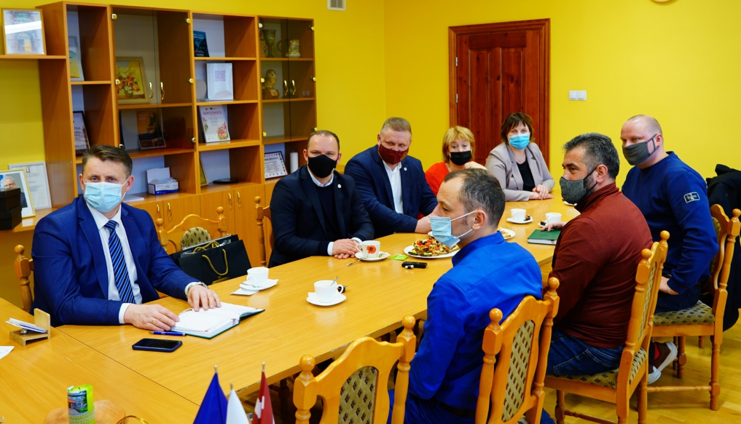 Latvijas Futbola federācijas vadība viesojas Balvos