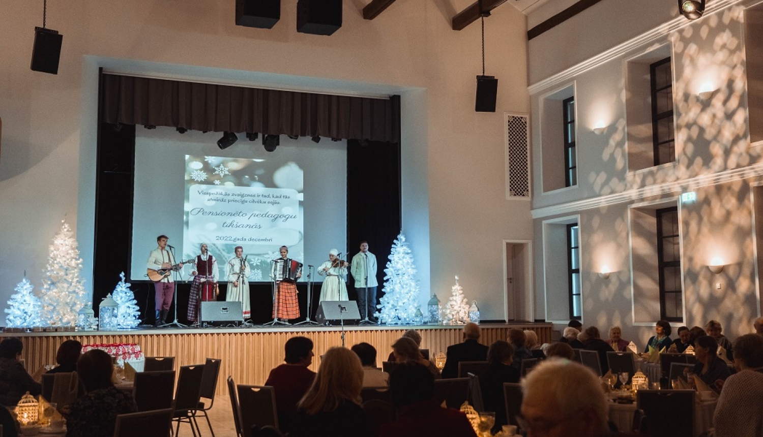 Atkalredzēšanās svētki pensionētajiem pedagogiem