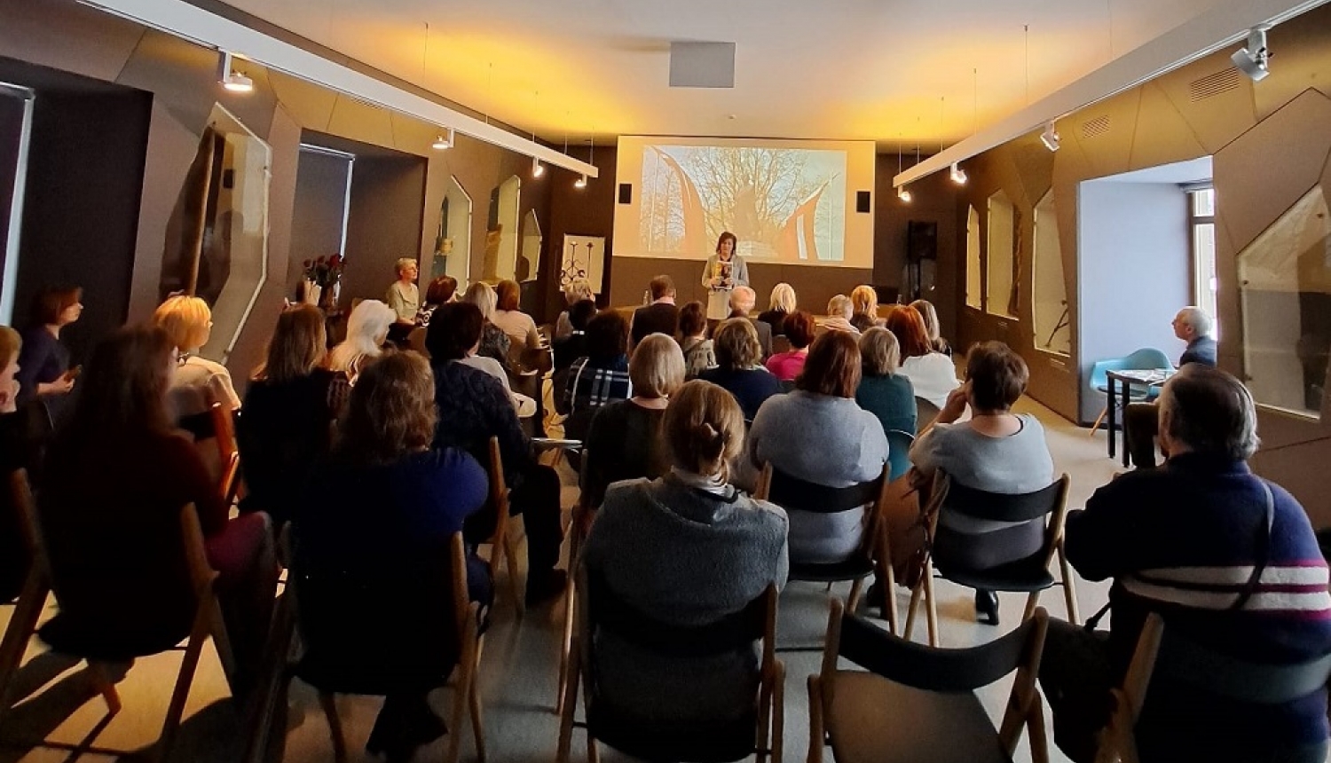 Ceļā uz latviešu grāmatas piecsimtgadi