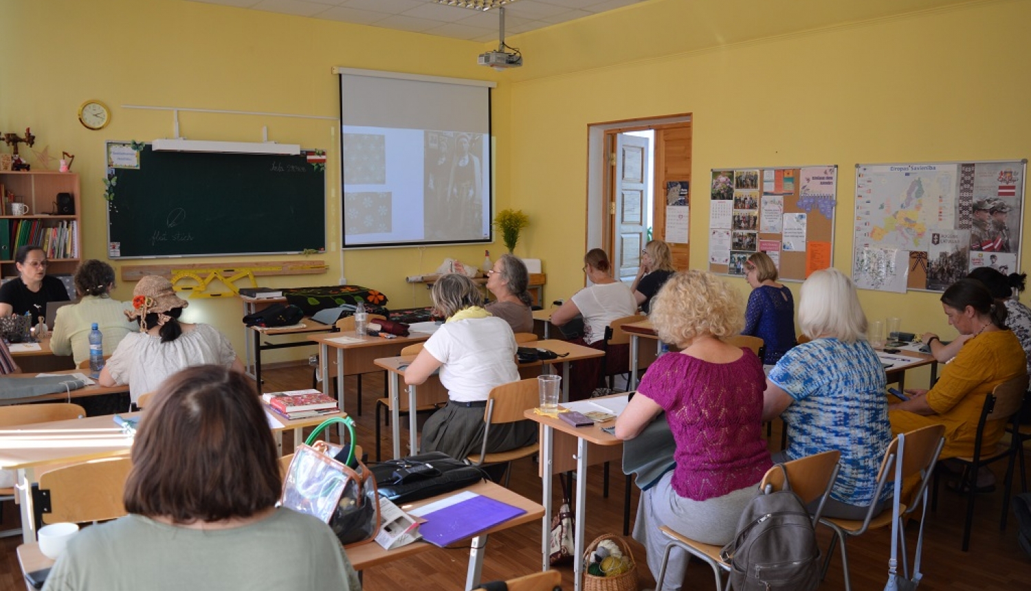 Aizvadīts praktiskais seminārs "Čošno deču izšūšanas tradīcijas Baltinavā"