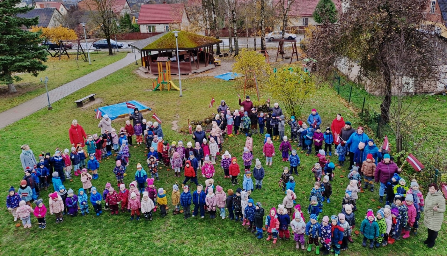 Latvijas 105.dzimšanas diena PII "Pīlādzītis"